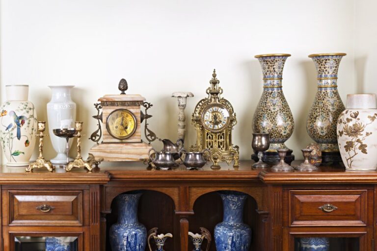 3 Reasons to Put Antiques on Consignment
